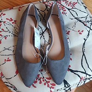 Mossimo Size 10 Grey Faux Suede Flats